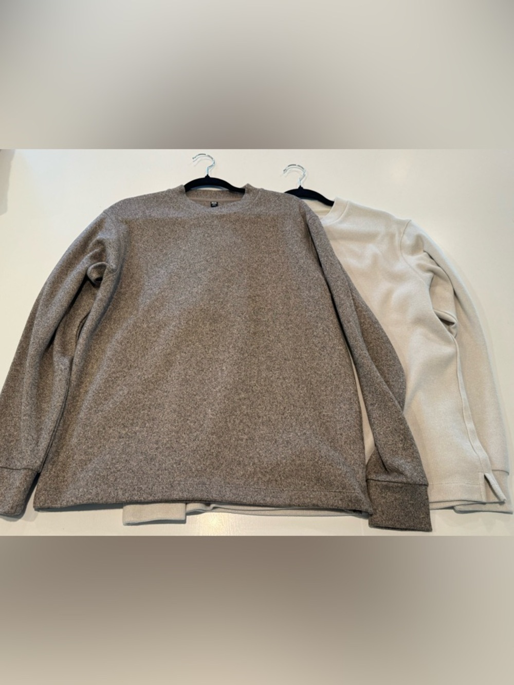 Set if 2 Uniqlo Men's Crewneck Super soft Sweaters